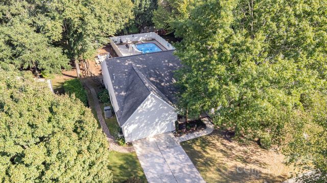 4760 Lauren Glen Street NW, Concord, NC 28027