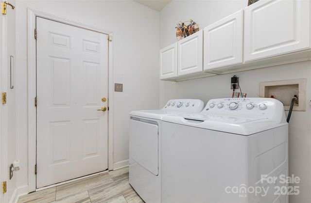 4760 Lauren Glen Street NW, Concord, NC 28027