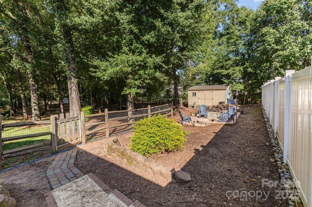 4760 Lauren Glen Street NW, Concord, NC 28027