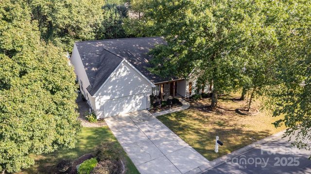 4760 Lauren Glen Street NW, Concord, NC 28027