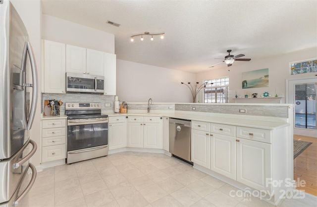4760 Lauren Glen Street NW, Concord, NC 28027