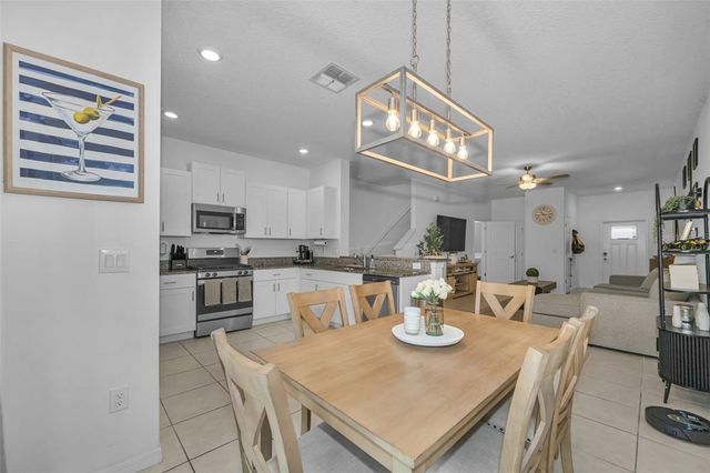 8291 CRESCENT OAKS DRIVE, New Port Richey, FL 34655