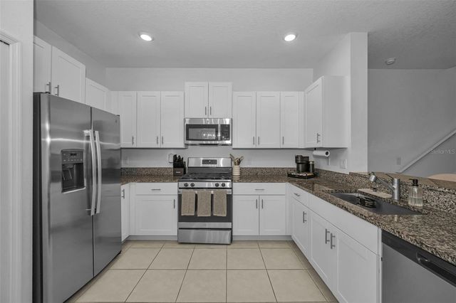 8291 CRESCENT OAKS DRIVE, New Port Richey, FL 34655