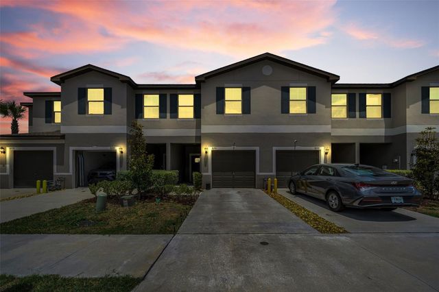 8291 CRESCENT OAKS DRIVE, New Port Richey, FL 34655