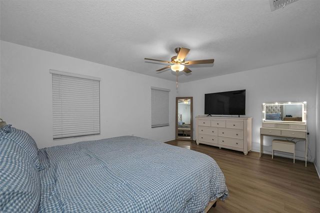 8291 CRESCENT OAKS DRIVE, New Port Richey, FL 34655