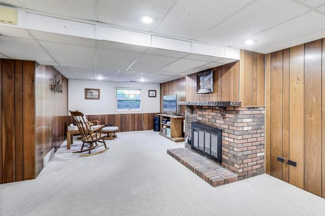 221 Anthony Road, Buffalo Grove, IL 60089