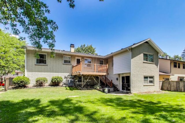 221 Anthony Road, Buffalo Grove, IL 60089
