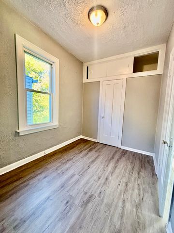 9737 S Avenue N 2R, Chicago, IL 60617