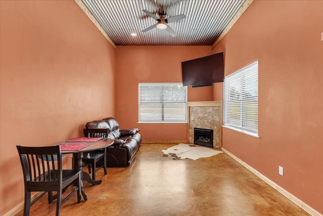 580 Homer Smith Road, Van Alstyne, TX 75495