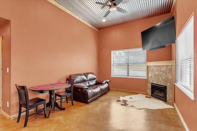 580 Homer Smith Road, Van Alstyne, TX 75495