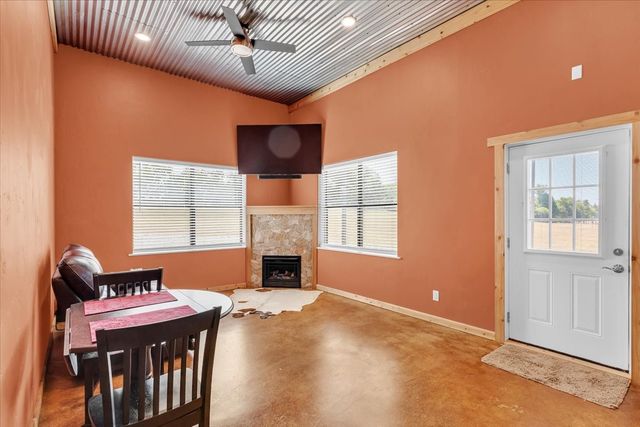 580 Homer Smith Road, Van Alstyne, TX 75495