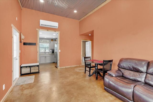 580 Homer Smith Road, Van Alstyne, TX 75495