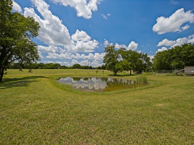580 Homer Smith Road, Van Alstyne, TX 75495