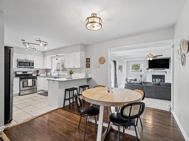 4247 Sandstone Drive, Eagan, MN 55122
