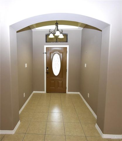 704 N Drennan Street, Edinburg, TX 78541