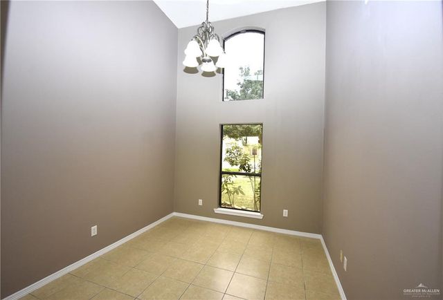 704 N Drennan Street, Edinburg, TX 78541