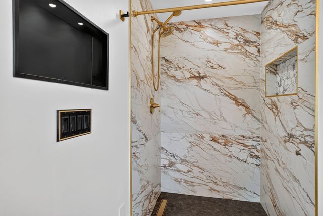 1061 Trapelo Rd, Waltham, MA 02451