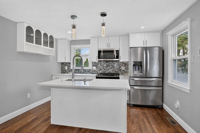 1061 Trapelo Rd, Waltham, MA 02451