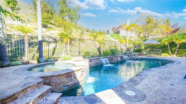 2827 Arbella, Thousand Oaks, CA 91362
