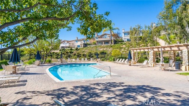2827 Arbella, Thousand Oaks, CA 91362