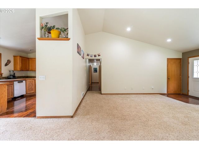 87444 WHISTLING Ln, Bandon, OR 97411