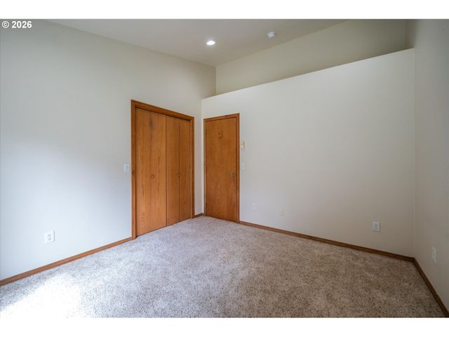 87444 WHISTLING Ln, Bandon, OR 97411
