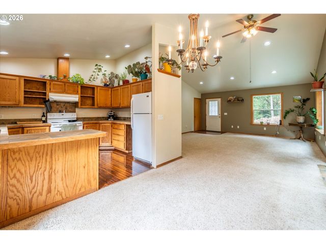 87444 WHISTLING Ln, Bandon, OR 97411