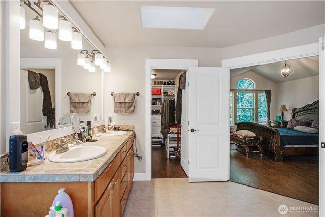 3930 Cameron Drive NE, Lacey, WA 98516