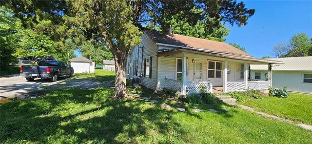 506 S Olive Street, Holden, MO 64040