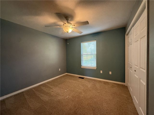 403 Lark Lane, Harrison, AR 72601