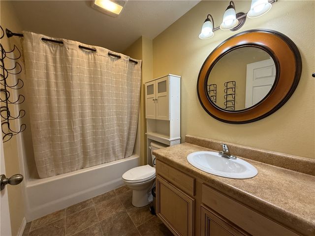 403 Lark Lane, Harrison, AR 72601