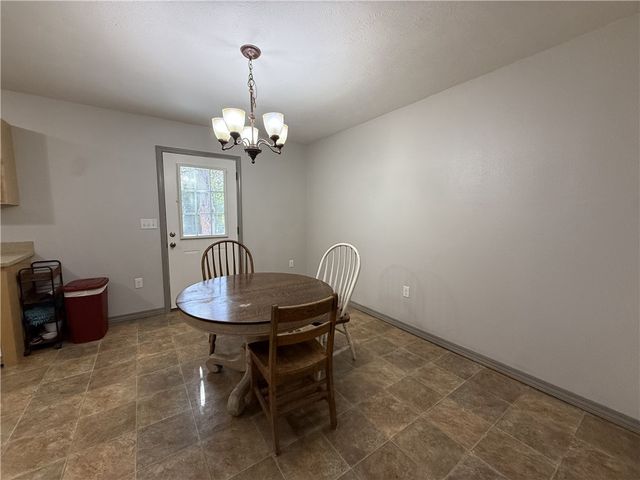 403 Lark Lane, Harrison, AR 72601