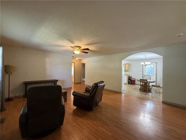 403 Lark Lane, Harrison, AR 72601