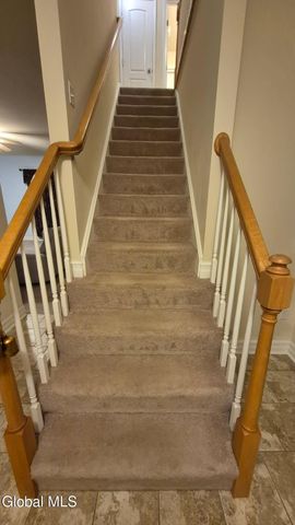 902 Shardon Court, Schenectady, NY 12306