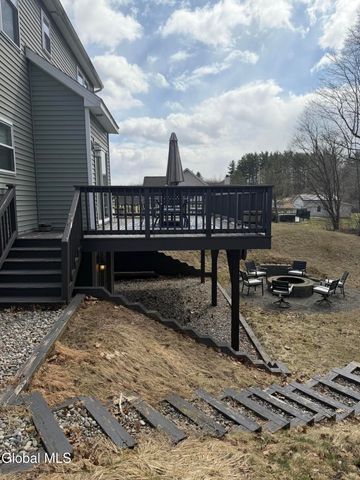 902 Shardon Court, Schenectady, NY 12306