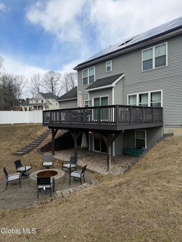 902 Shardon Court, Schenectady, NY 12306