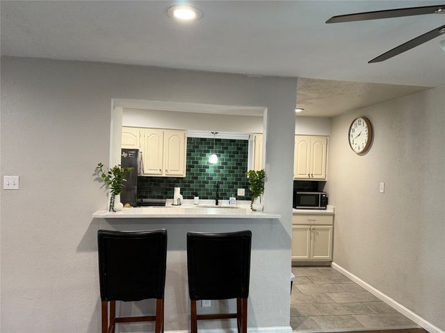 641 Furlong Drive, Dallas, TX 75211
