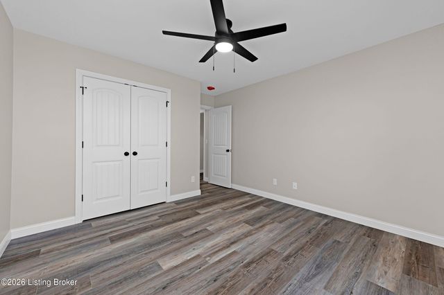101 Hidden Valley Dr, Bardstown, KY 40004