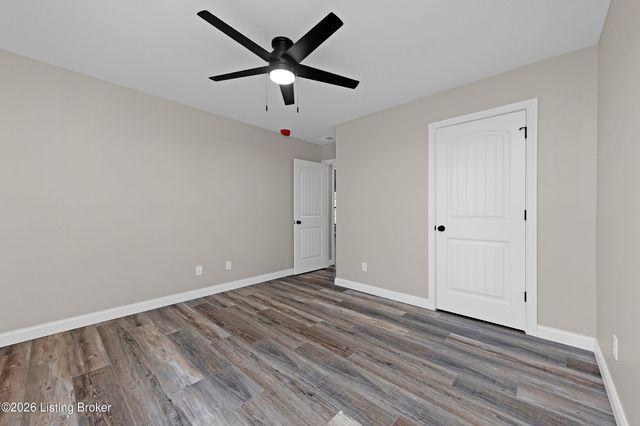 101 Hidden Valley Dr, Bardstown, KY 40004