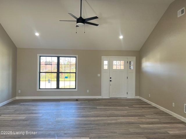 101 Hidden Valley Dr, Bardstown, KY 40004