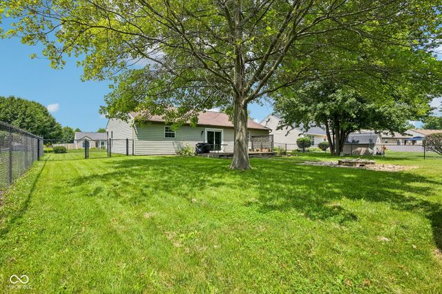 8539 Eagles Nest Drive, Avon, IN 46123