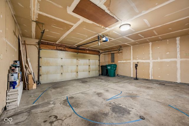 8539 Eagles Nest Drive, Avon, IN 46123