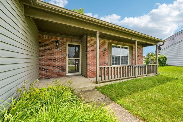 8539 Eagles Nest Drive, Avon, IN 46123