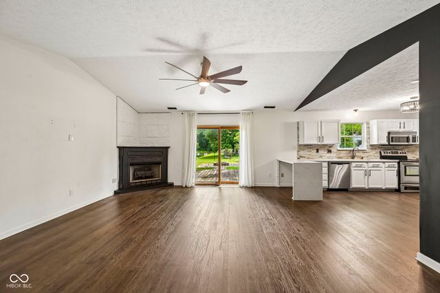 8539 Eagles Nest Drive, Avon, IN 46123