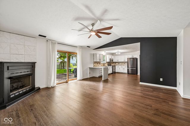 8539 Eagles Nest Drive, Avon, IN 46123