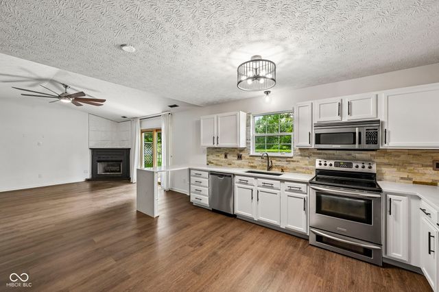 8539 Eagles Nest Drive, Avon, IN 46123