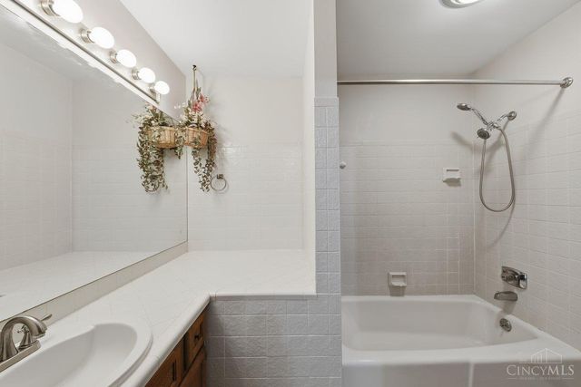 5604 Randy Drive, Fairfield, OH 45014