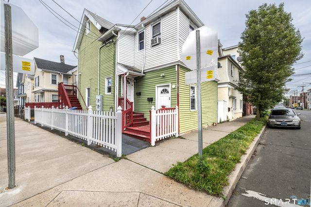 1254 Pembroke Street 1st Floor, Bridgeport, CT 06608