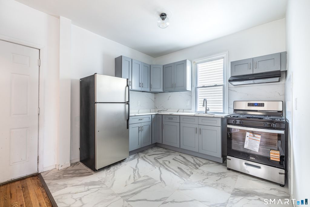 1254 Pembroke Street 1st Floor, Bridgeport, CT 06608
