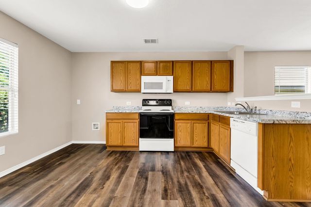 732 Poncho Lane, Fort Worth, TX 76052